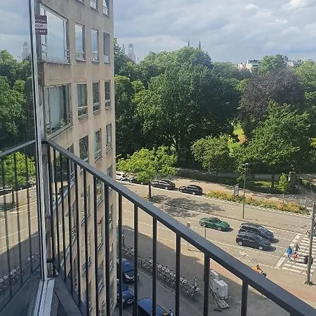Cityview At Park Side, Antwerp, Free Indoor Parking Apartment